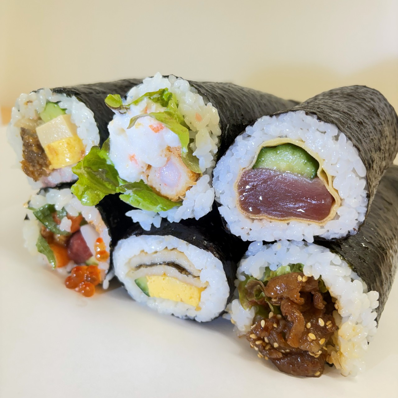 2月3日限定　恵方巻６本ハーフセット　税込　3000円　（海鮮　恵方巻　焼肉　近代鮪　エビフライ　穴子）