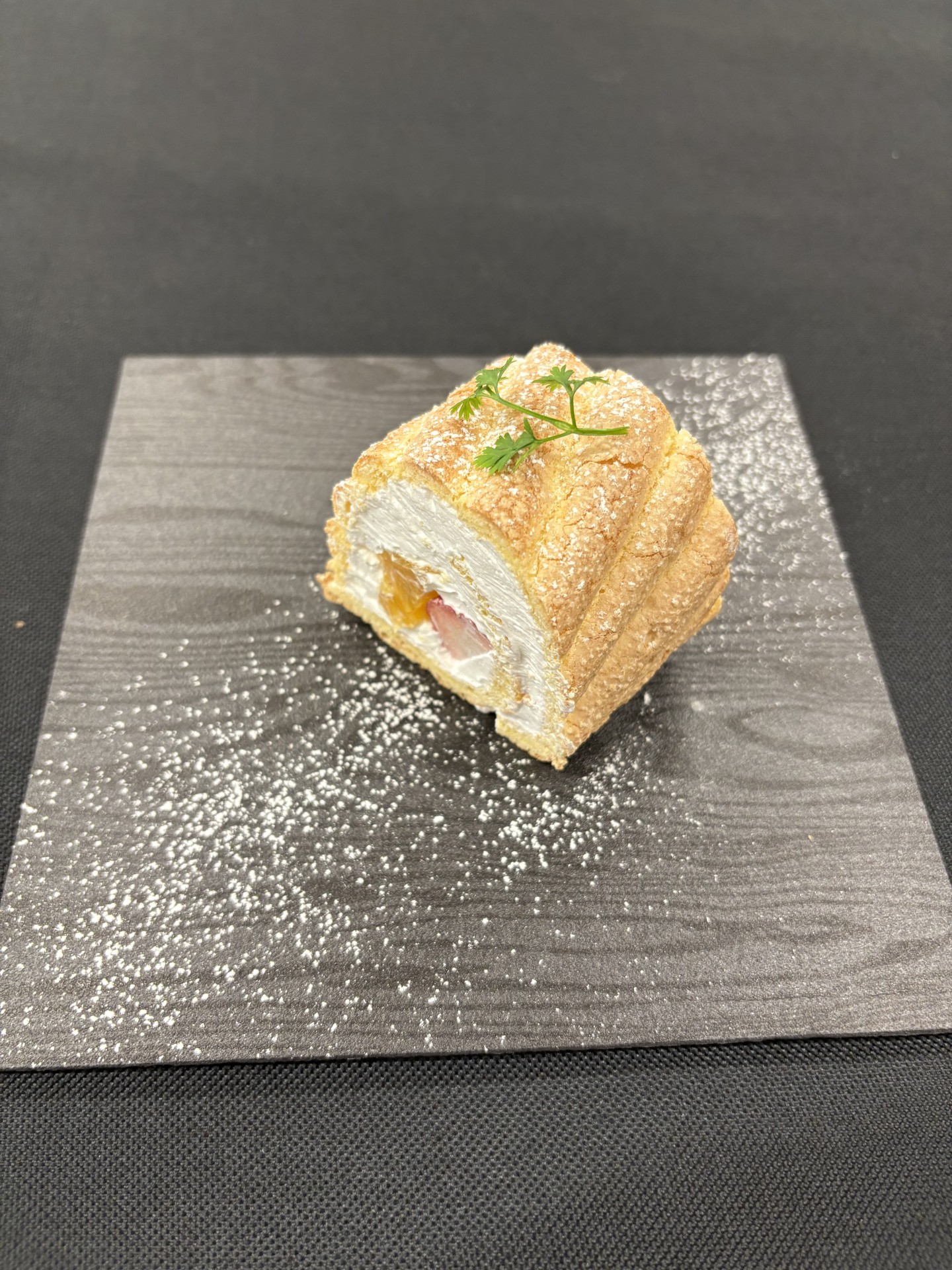 【4月限定】『デザート』　　ロールケーキ　