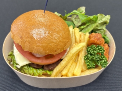テイクアウト限定！　国産牛バーガー